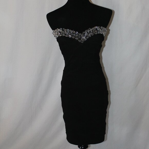 Forever 21 Dresses & Skirts - Forever 21 Black Cocktail Prom Party Sweetheart Jeweled Dress Stretch Small EUC